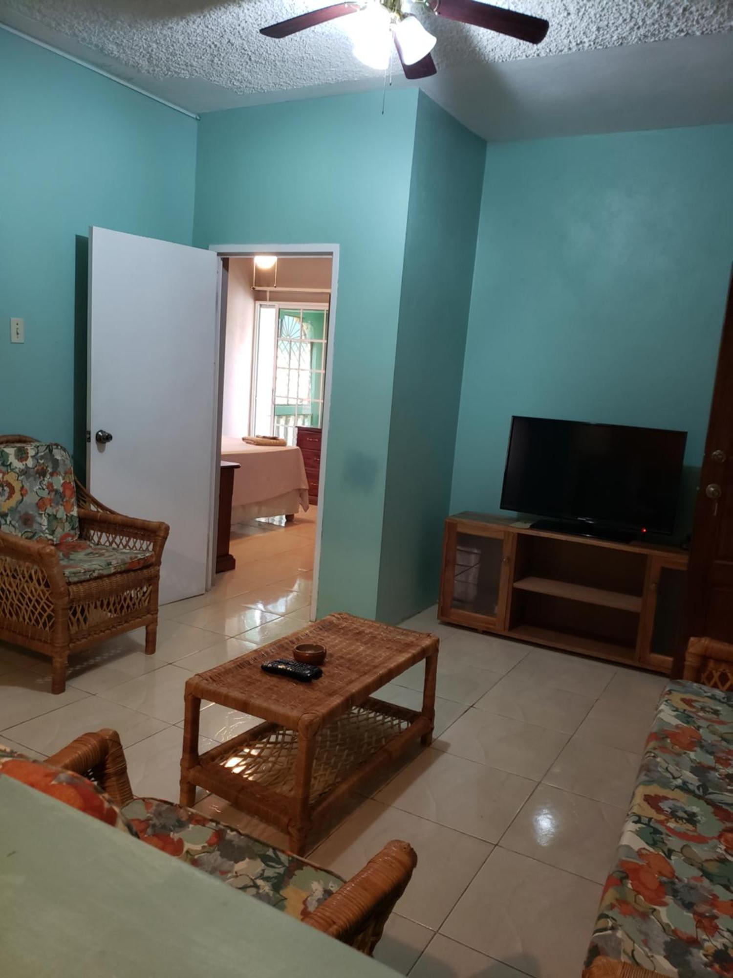 Lion'S View Bed & Breakfast Mandeville Bagian luar foto